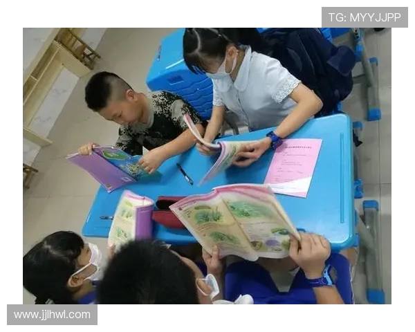 激情绿茵梦追光辉岁月展现团队力量与永不言弃精神